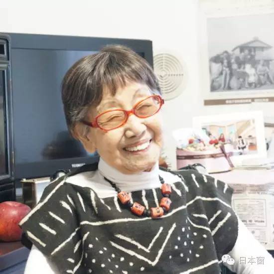 102歲卻自稱女孩，寫書設計還用相機拍遍日本！